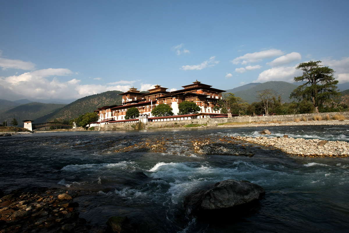 Punakha Dzong, au confluent des rivieres Mo Chhu et Pho Chhu